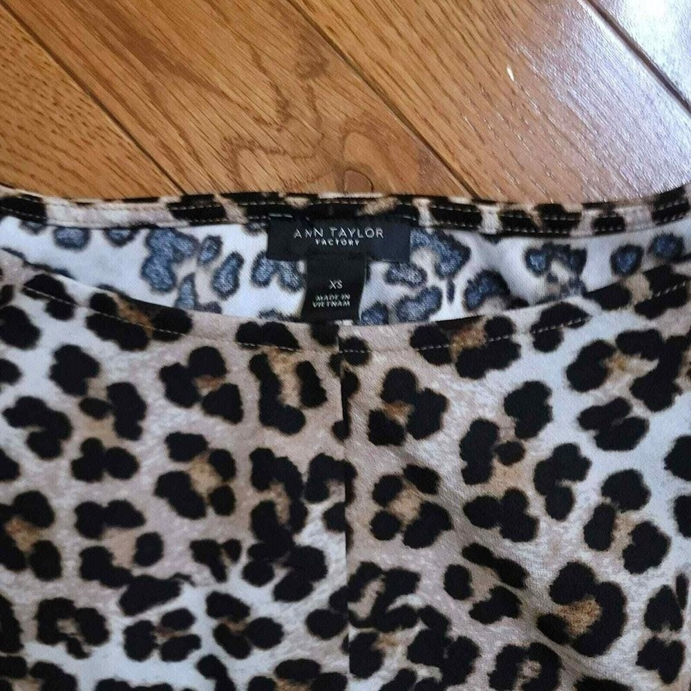 Ann Taylor Animal Print Top XS Brown Black Twist Cheetah Cap Sleeve Mob Wife - Picture 4 of 6